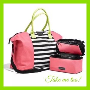 Take me too! Victoria’s Secret Train Case